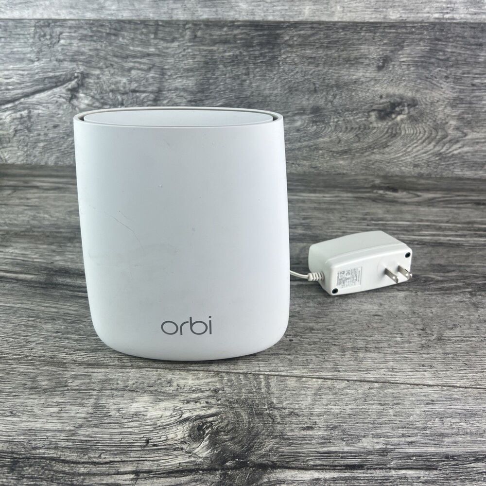 NETGEAR Orbi RBS20 Satellite Home Mesh WiFi Tri-band AC2200 with charger